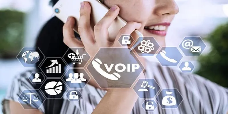 Dịch vụ chăm sóc khách hàng chuyên nghiệp, đa nền tảng